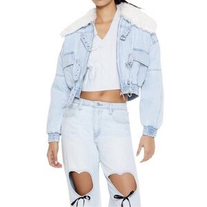 NWT! 0X Light Blue Denim Jacket with White Fur Collar